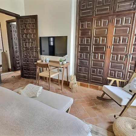 Villa New! Your Ultimate Luxury With 11br, Pool, Jacuzzi, Gym And Sauna Just 30 Minutes From Malaga!