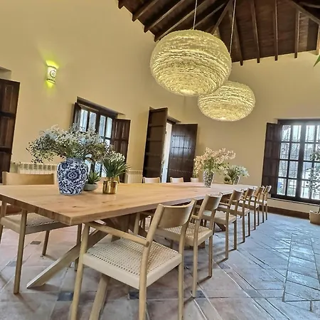 Villa New! Your Ultimate Luxury With 11br, Pool, Jacuzzi, Gym And Sauna Just 30 Minutes From Malaga! *