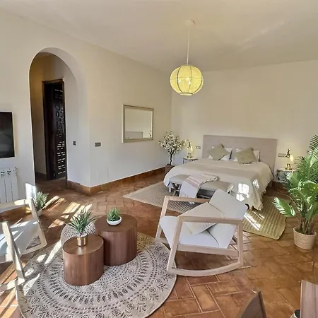 Villa New! Your Ultimate Luxury With 11br, Pool, Jacuzzi, Gym And Sauna Just 30 Minutes From Malaga! *
