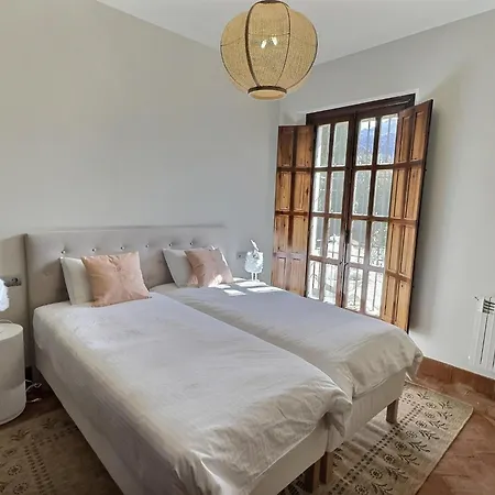 Villa New! Your Ultimate Luxury With 11br, Pool, Jacuzzi, Gym And Sauna Just 30 Minutes From Malaga! *
