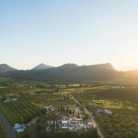 New! Your Ultimate Luxury With 11br, Pool, Jacuzzi, Gym And Sauna Just 30 Minutes From Malaga! Willa